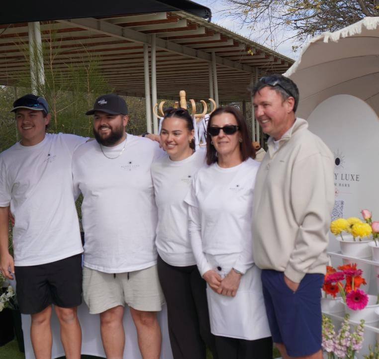 Sunny Luxe Bloom Bars team